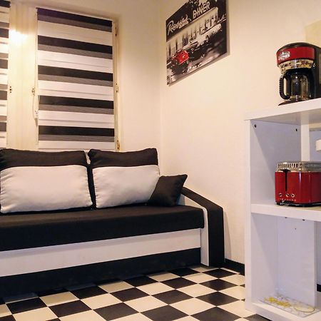 Good Located Apartment Subway U6 Wohnung Berlin Exteriör bild